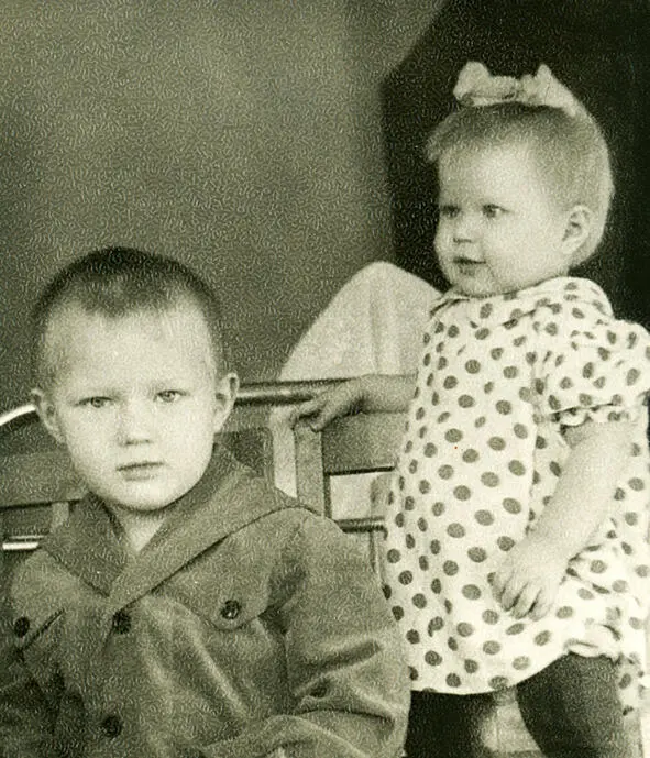 В мае 1958 года у них родился сын Владимир В этот год я уехала учиться в - фото 18