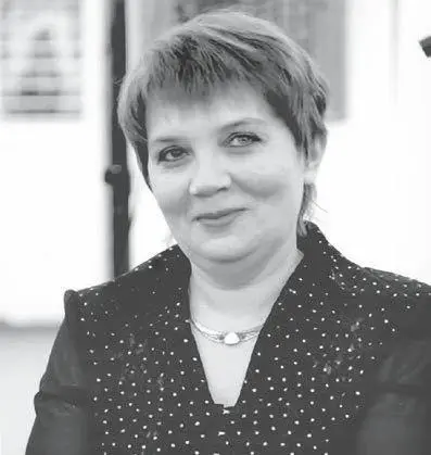 С рождения наверное Ирина К прекрасному тянулась и к картинам - фото 68
