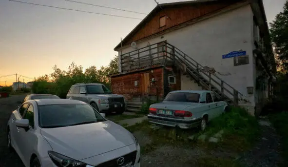 Range Roverы Prado и т п у этих вилл уже не удивляют Удивляет намерение - фото 105