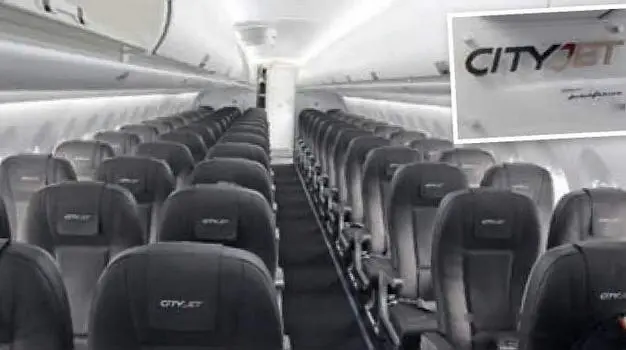 В салоне второго SSJ100 авиакомпании CityJet Гражданские самолеты Сухого - фото 17