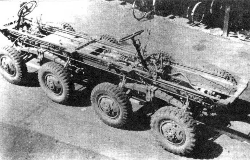 Шасси GS бронеавтомобиля SdKfz231 8Rad Хорошо видно расположение рулевых - фото 34