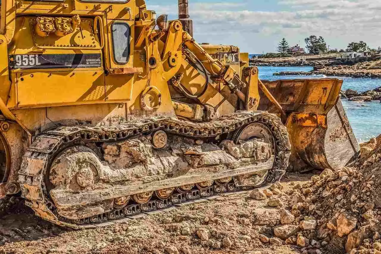 Fig 1141 Ace of Disks the overwhelming power of Matter A bulldozer a - фото 114