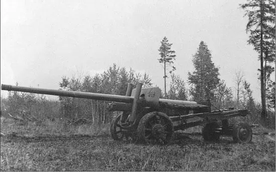M75 107 mm antitank gun in travel position TsAMO Unlike the 212 the SUB13 - фото 26
