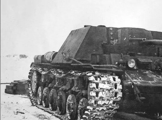 KV7 assault tank December 1941TsAMO Side view of a KV7 TsAMO Front - фото 31