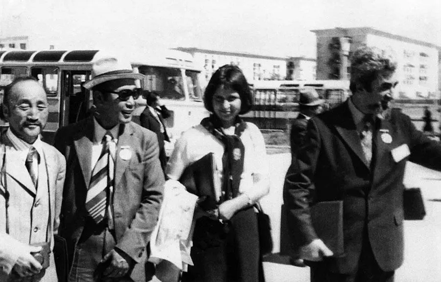 На III Международном конгрессе монголоведов Слева Ш Гаадамба Д - фото 8
