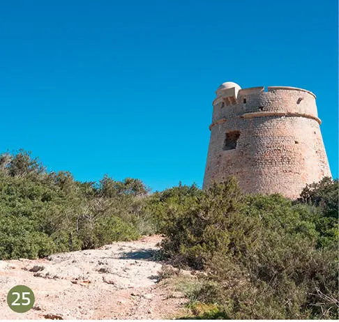 25 TORRE DES CARREGADOR Dieser Wachturm ist einer der ältesten auf der Insel - фото 252