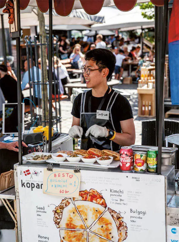 Feuerfleisch und Kimchi die beiden koreanischen Nationalgerichte in einem - фото 81