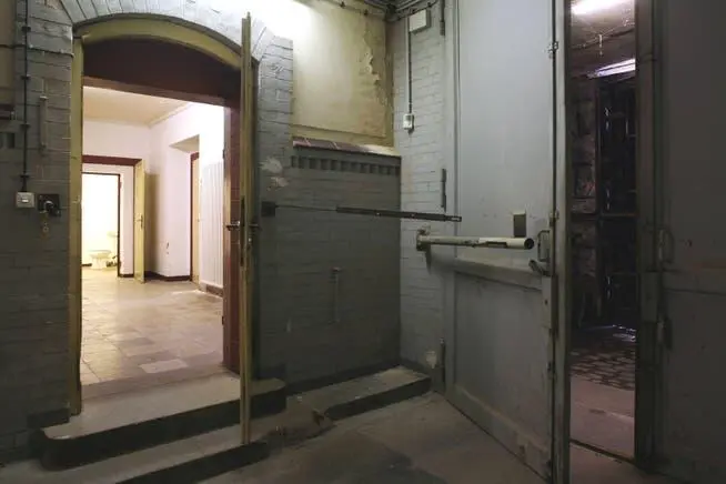 Blick ins Innere des ehemaligen Gefängnisses in der Südvorstadt von Leipzig - фото 1