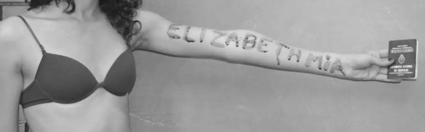 Fig 07a Escribe su nombre en su brazo Fig 07b Tacha el nombre del DNI - фото 6