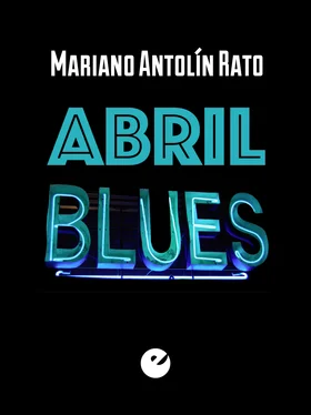 Mariano Antolín Rato Abril blues обложка книги