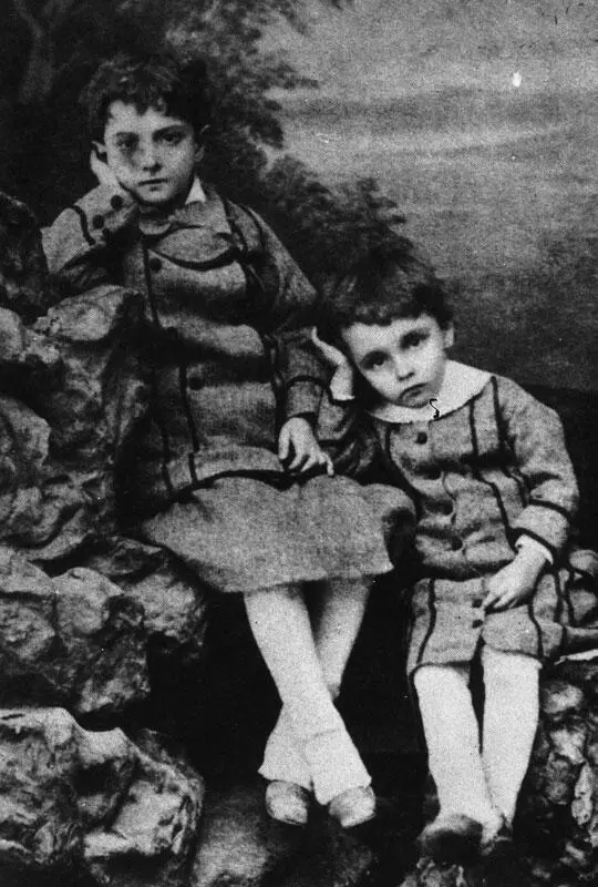 Маринетти и его старший брат Леон ок 1881 Маринетти в Париже 1909 О - фото 2