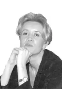 Светлана Федорова 27 августа 1963 г На цветочной клумбе подминая под себя - фото 12