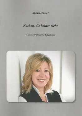 Angela Bauer Narben, die keiner sieht обложка книги