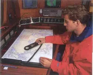 Le NavPlotter 100 dAutohelm La girouetteanémomètre La plupart des - фото 12