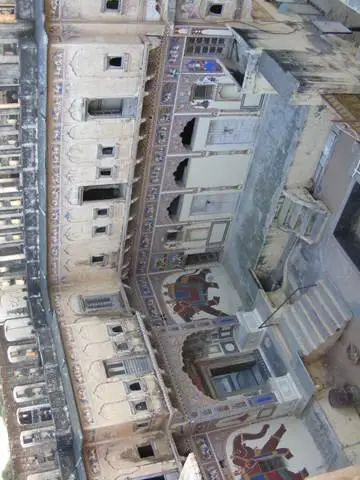 10 Ein Haveli während der Restaurierung Elefanten als Glückssymbole 11 - фото 11