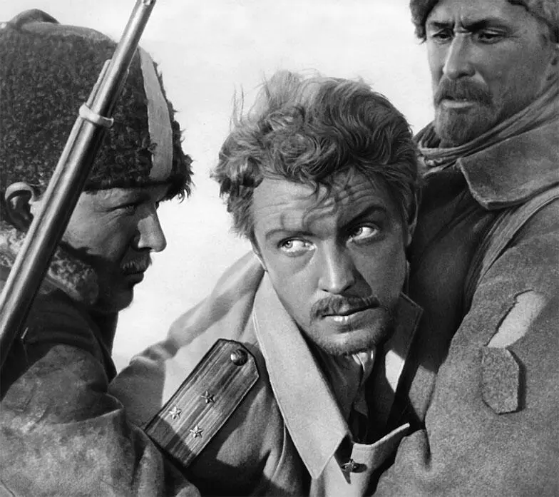 Кадр из кинофильма Сорок первый 1965 г По вечерам собирались с Григорием - фото 14