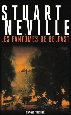 Stuart Neville Les fantômes de Belfast обложка книги