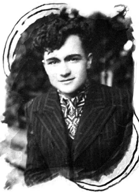 Рогак Алексей Павлович 1944 год В Куликовичах когда шли по балке на окраине - фото 3