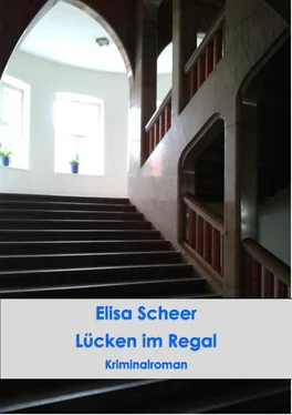 Elisa Scheer Lücken im Regal обложка книги