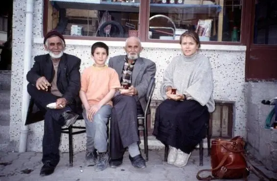 Beim Tee in Bayburt Ostanatolien Der Ischak Pascha Palast vor dem 5165 - фото 24