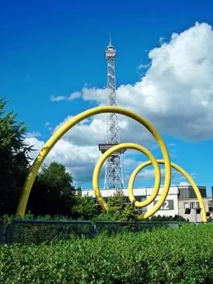 Ursula Sax Looping 1992 MessedammHalenseestraße Purzelbaum Die große Frage - фото 20