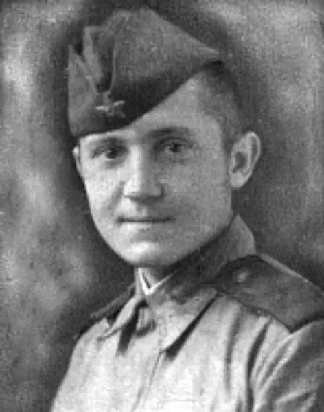Павел Винников В ноябре 1943го дивизия вела упорные бои в лесах близ - фото 48