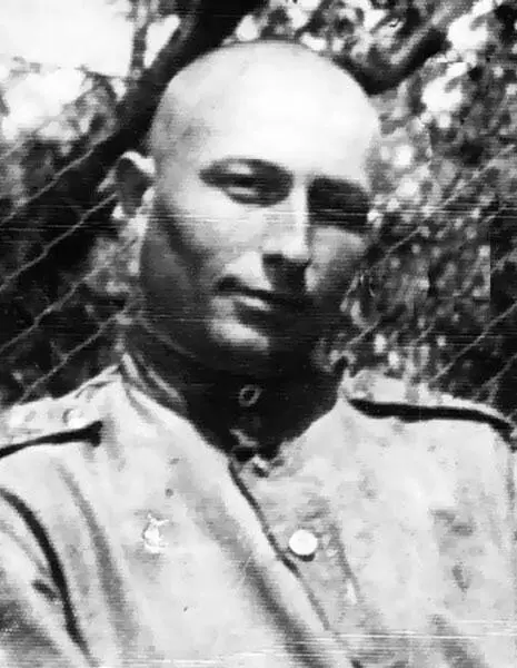 Яков Кравченко До войны Яков Кравченко жил в Щербатках смолоду освоил - фото 81