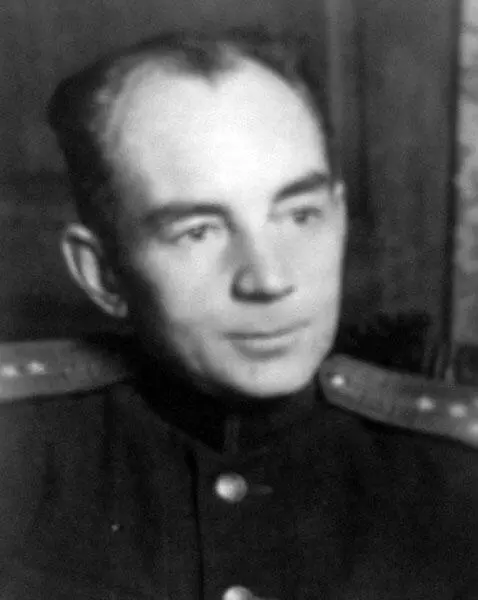 Константин Евгеньевич Федоров В феврале 1946 года батя демобилизовался и - фото 99