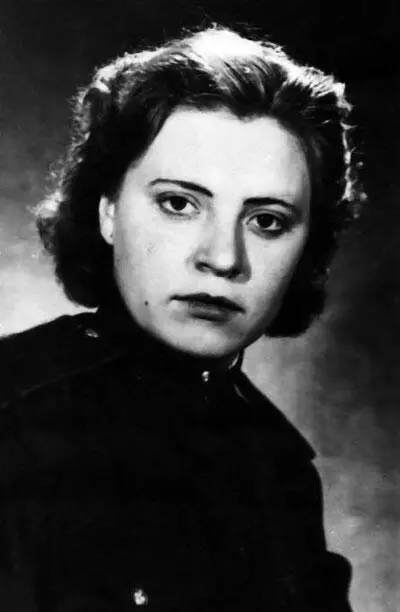 Ольга Михайловна Серова В первые месяцы войны было много страха и тревоги - фото 132