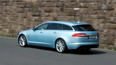 Von 0 auf 100 kmh beschleunigt der XF Sportbrake in knapp unter 9 Sekunden - фото 3