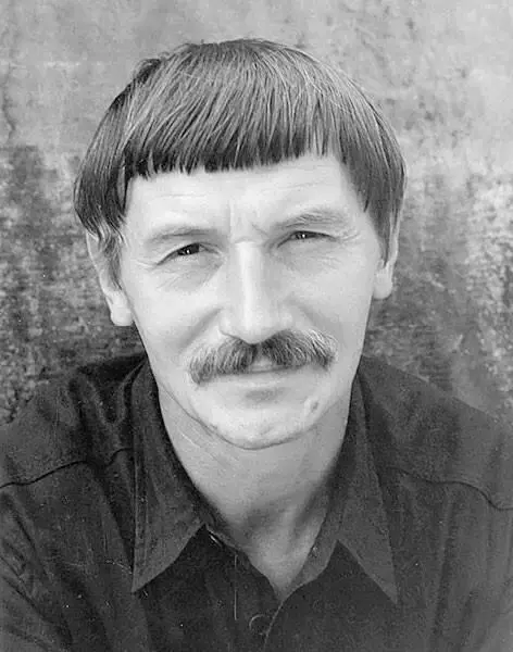 Вячеслав Михайлович Клыков Следующий за Елизаветинской гимназией дом 38 - фото 42
