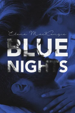 Elena MacKenzie Blue Nights обложка книги
