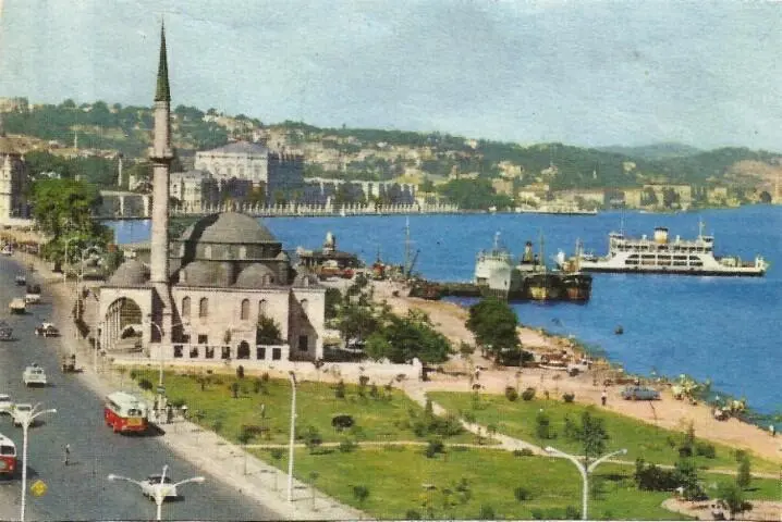 Straße am Bosporus Wir bleiben 2 Tage in Istanbul sehen uns das an was man - фото 3