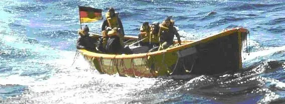 Zu diesen Grundausbildungen Rettungsbootsmann und Feuerschutzmann kam später - фото 16