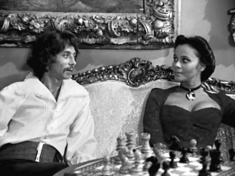 Кадр из кинофильма Клуб самоубийц или Приключения титулованной особы 1981 - фото 47