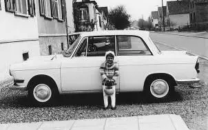 BMW 700 Völlig neu war die ganz im Stil der Zeit gestylte selbsttragende - фото 6