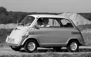 BMW Isetta 600 Die große Isetta BMW 600 konnte mit einer modernen - фото 5