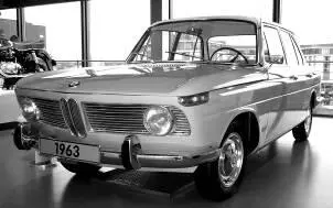 BMW Neue Klasse Auf der IAA im Herbst 1961 zeigte BMW das neue - фото 7