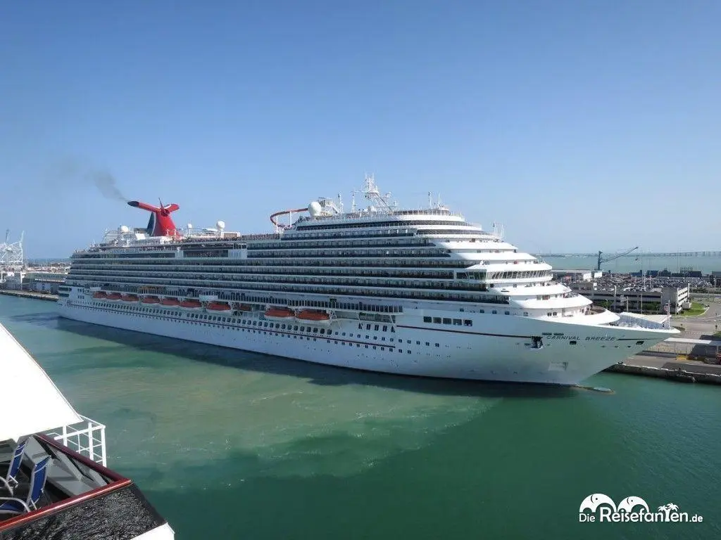 Der Kreuzfahrtterminal von Miami Nach unserer ersten Nacht im Aqua Hotel in - фото 1