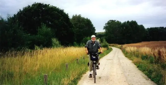 Auf dem Fahrrad komme ich dank Übung seit früher Jugend gut klar Auch hatte - фото 5