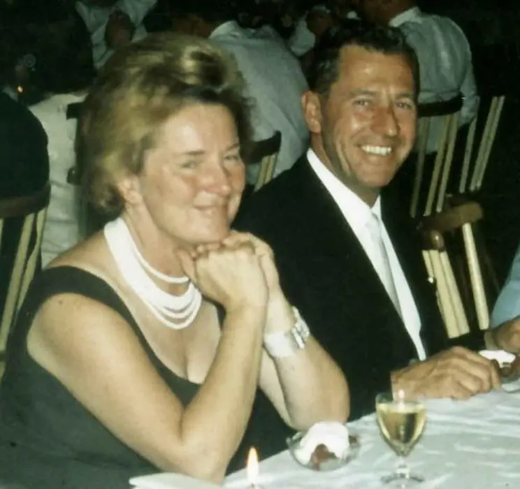 Robert und Irene Gläser in festlicher Kleidung Das Gefälle zwischen Stadt und - фото 6