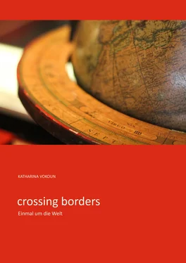 Katharina Vokoun crossing borders обложка книги