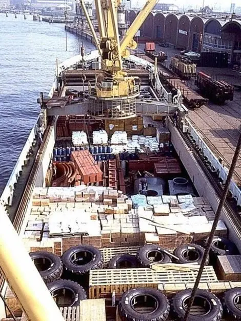 Seit Bremerhaven hatte sich die Mannschaftsliste wieder stark geändert Unten - фото 3