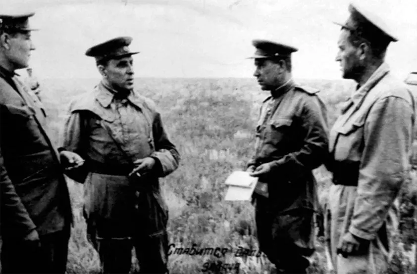 Ставится дальнейшая боевая задача Таким образом соединения и части 6й - фото 59