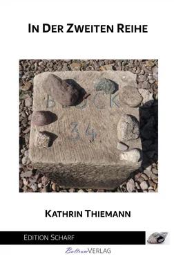 Kathrin Thiemann In der zweiten Reihe обложка книги