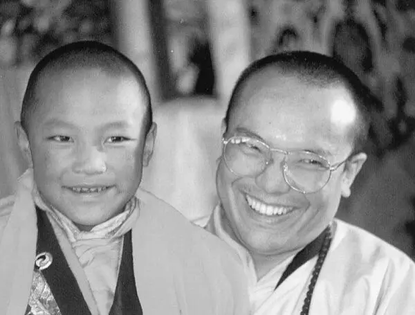 Tai Situ Rinpoche oder Situ Rinpoche oder Situpa zweithöchster Schüler - фото 6