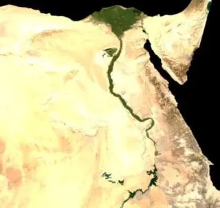 Im Westen des ägyptischen Niltals auf einem Flächenraum groß genug um ganz - фото 26