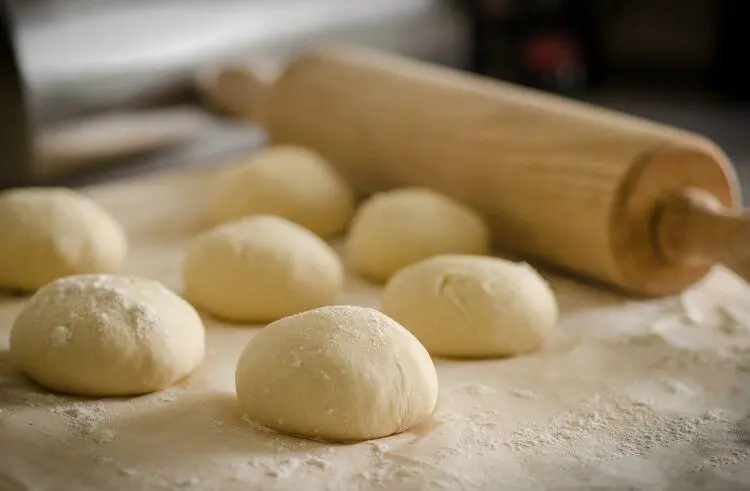 Hefeteig Zutaten für 1 BlechKuchen 500 g Mehl 1 Hefewürfel 100 g Zucker 1 - фото 5