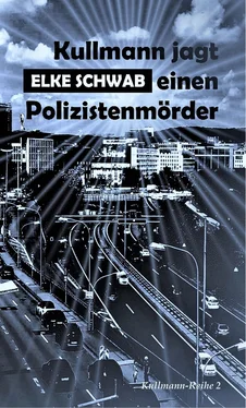Elke Schwab Kullmann jagt einen Polizistenmörder обложка книги