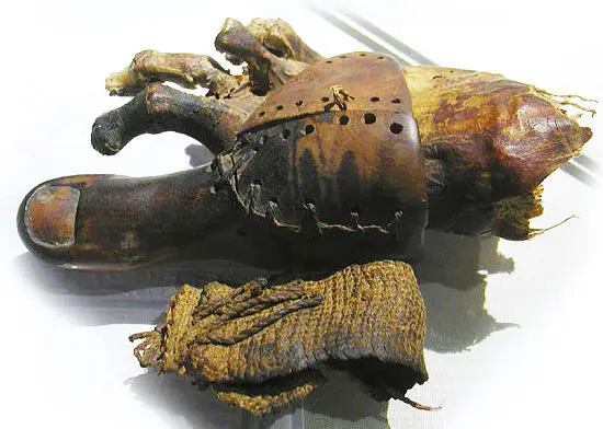 Fig 1 Prosthetic toe from Ancient Egypt made from leather linen and - фото 2